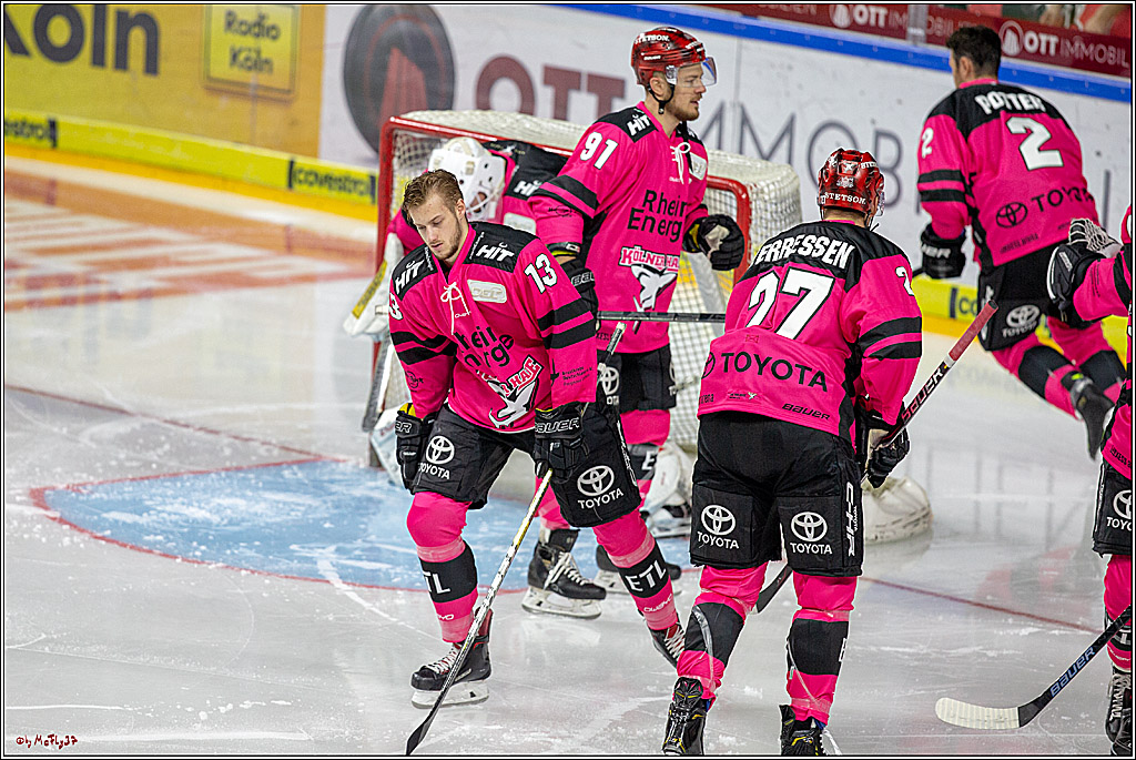 DEL; Koelner Haie - Schwenninger Wild Wings, 07.10.2018